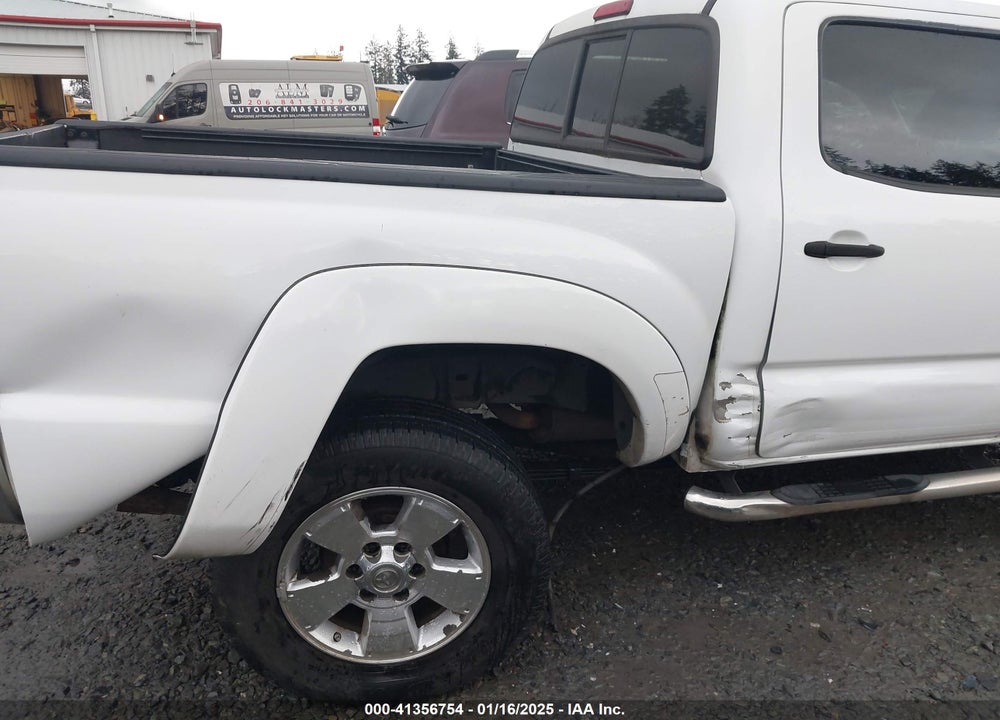 2015 TOYOTA TACOMA VIN: 3TMLU4EN0FM206339