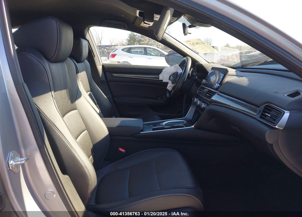2022 HONDA ACCORD VIN: 1HGCV3F24NA031375