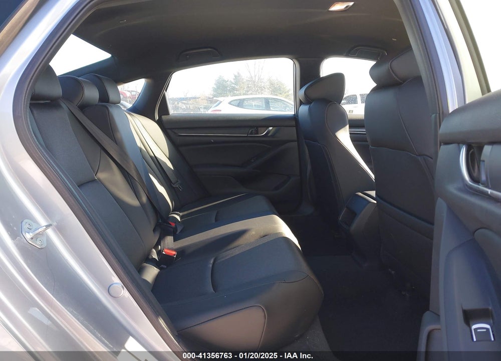 2022 HONDA ACCORD VIN: 1HGCV3F24NA031375