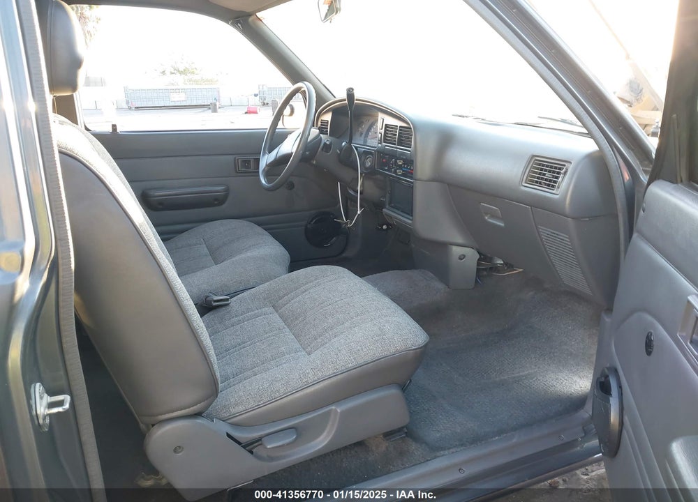 1991 TOYOTA PICKUP 1/2 TON EX LNG WHLBSE DLX VIN: JT4VN93D2M5018924