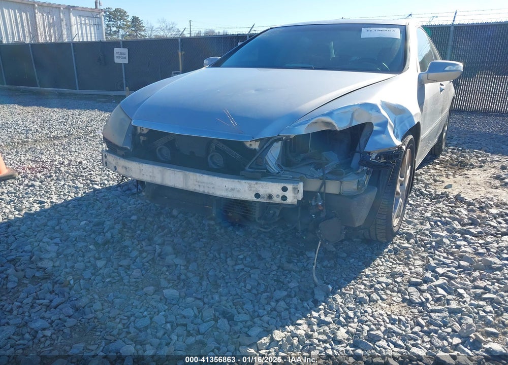 2005 ACURA RL 3.5 VIN: JH4KB16585C020433