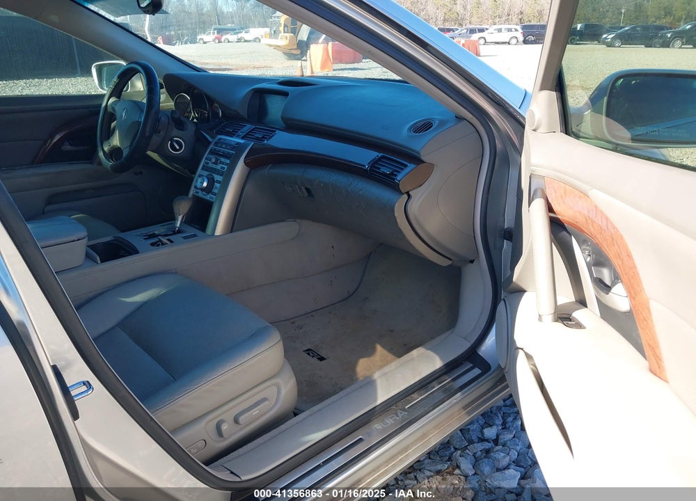 2005 ACURA RL 3.5 VIN: JH4KB16585C020433