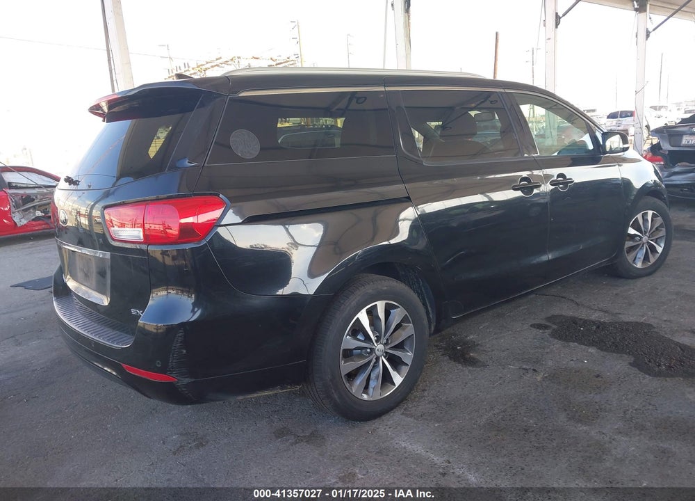 2018 KIA SEDONA SX VIN: KNDMC5C14J6374295