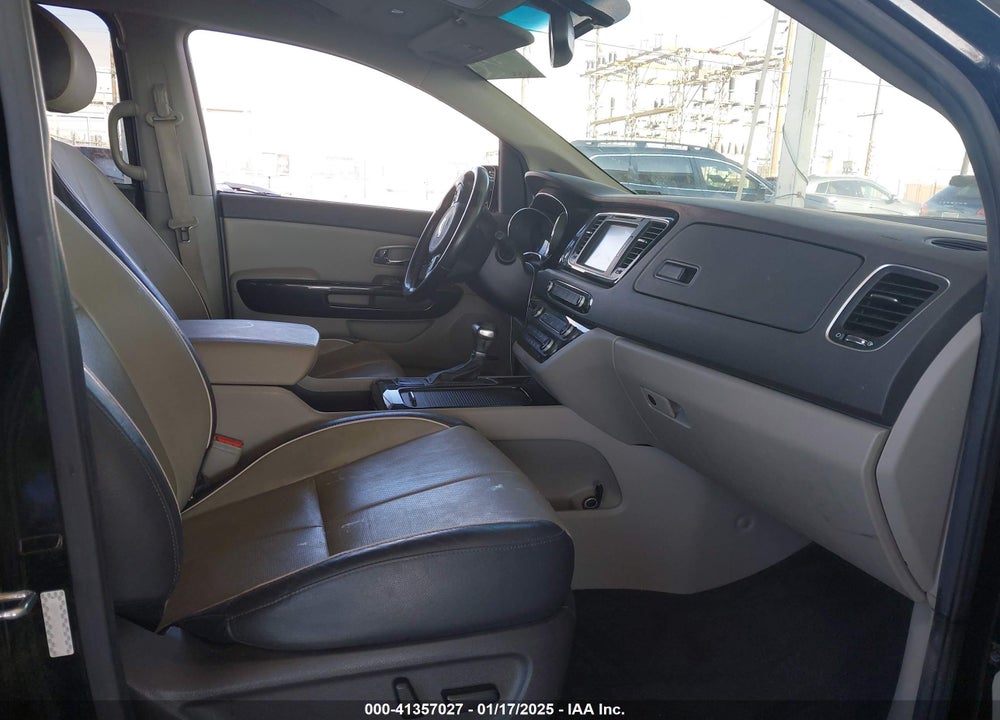 2018 KIA SEDONA SX VIN: KNDMC5C14J6374295