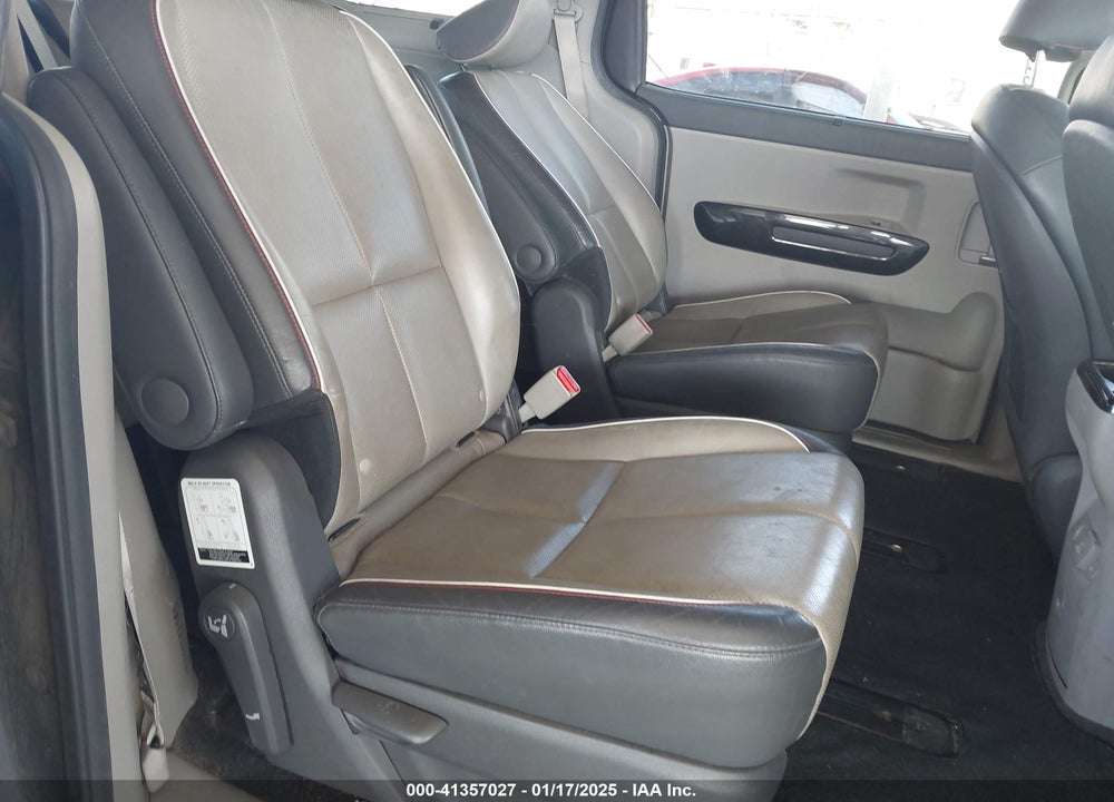 2018 KIA SEDONA SX VIN: KNDMC5C14J6374295