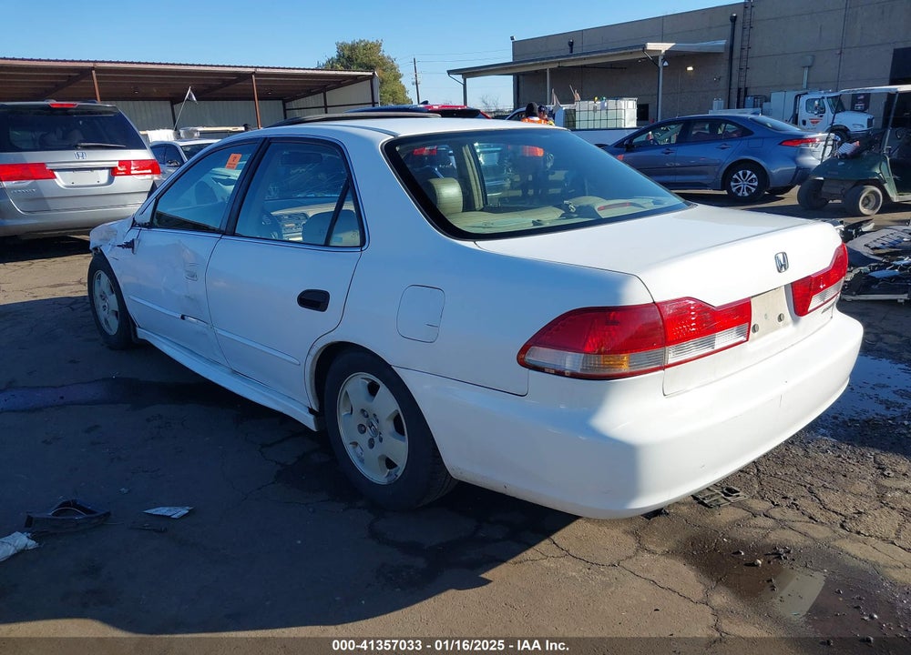 2001 HONDA ACCORD 3.0 EX VIN: 1HGCG16591A075228