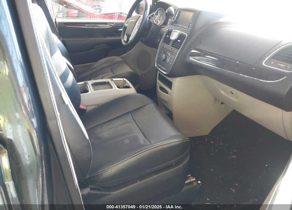 2014 CHRYSLER TOWN & COUNTRY TOURING VIN: 2C4RC1BG8ER386789