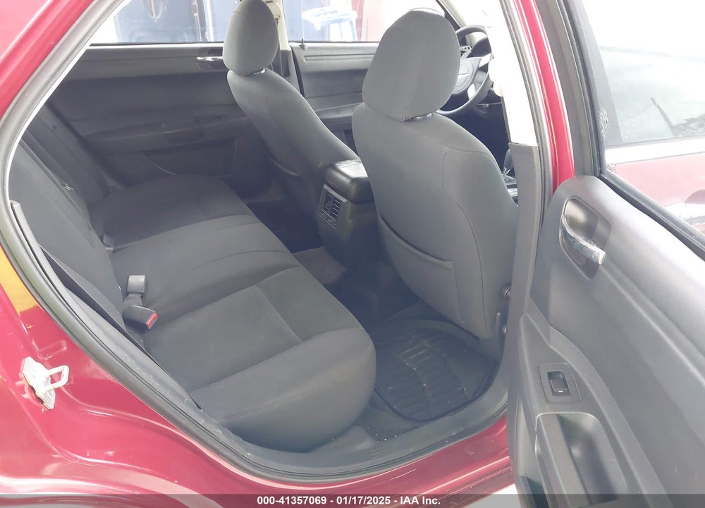 2008 CHRYSLER 300 VIN: 2C3KA43R68H222593