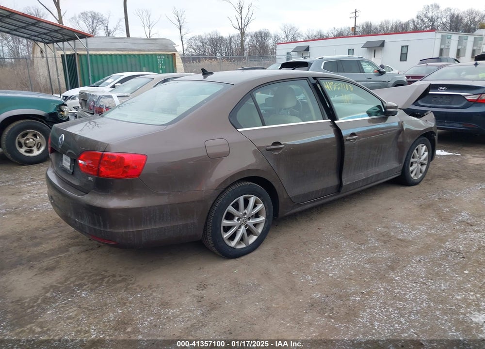 2014 VOLKSWAGEN JETTA VIN: 3VWD17AJ8EM240302