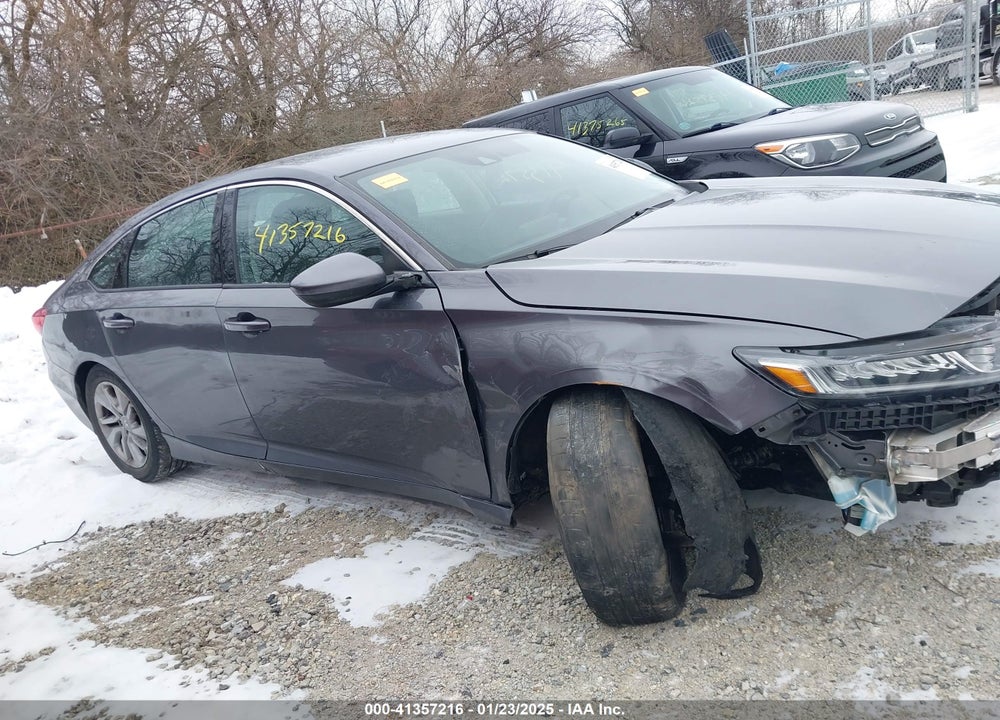 2018 HONDA ACCORD VIN: 1HGCV1F11JA258075