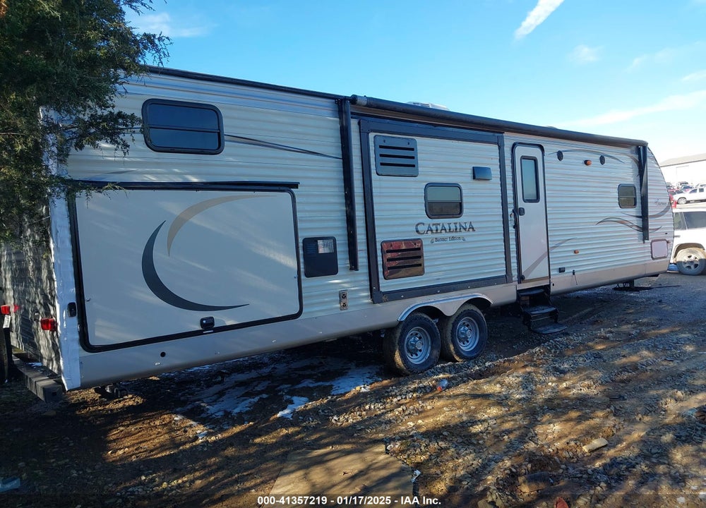 2015 FOREST RIVER CATALINA 333B VIN: 5ZT2CAYBXFT007359