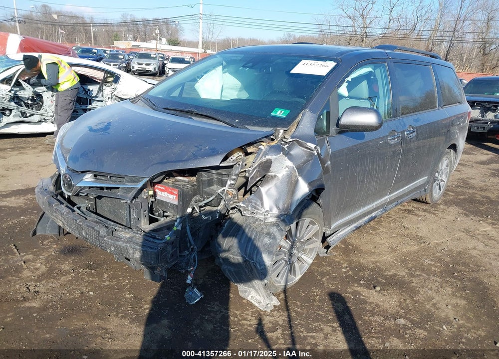 2018 TOYOTA SIENNA VIN: 5TDDZ3DCXJS199733