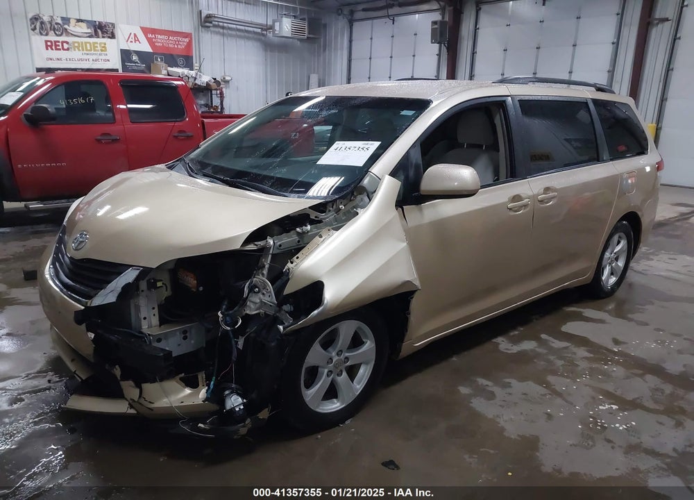 2011 TOYOTA SIENNA LE V6 VIN: 5TDKK3DC1BS109866