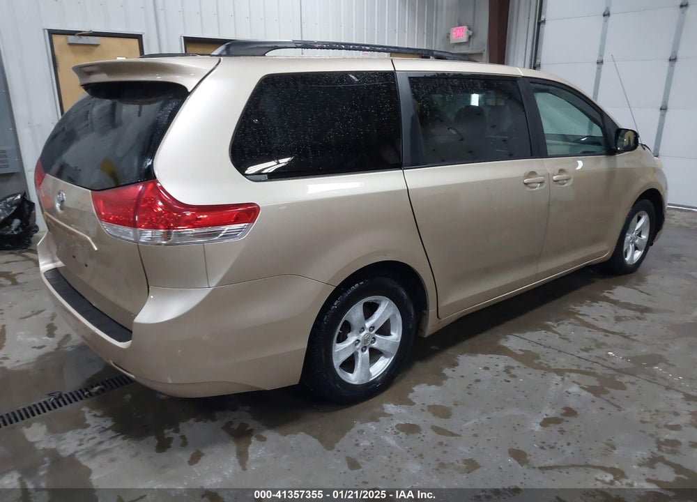 2011 TOYOTA SIENNA LE V6 VIN: 5TDKK3DC1BS109866
