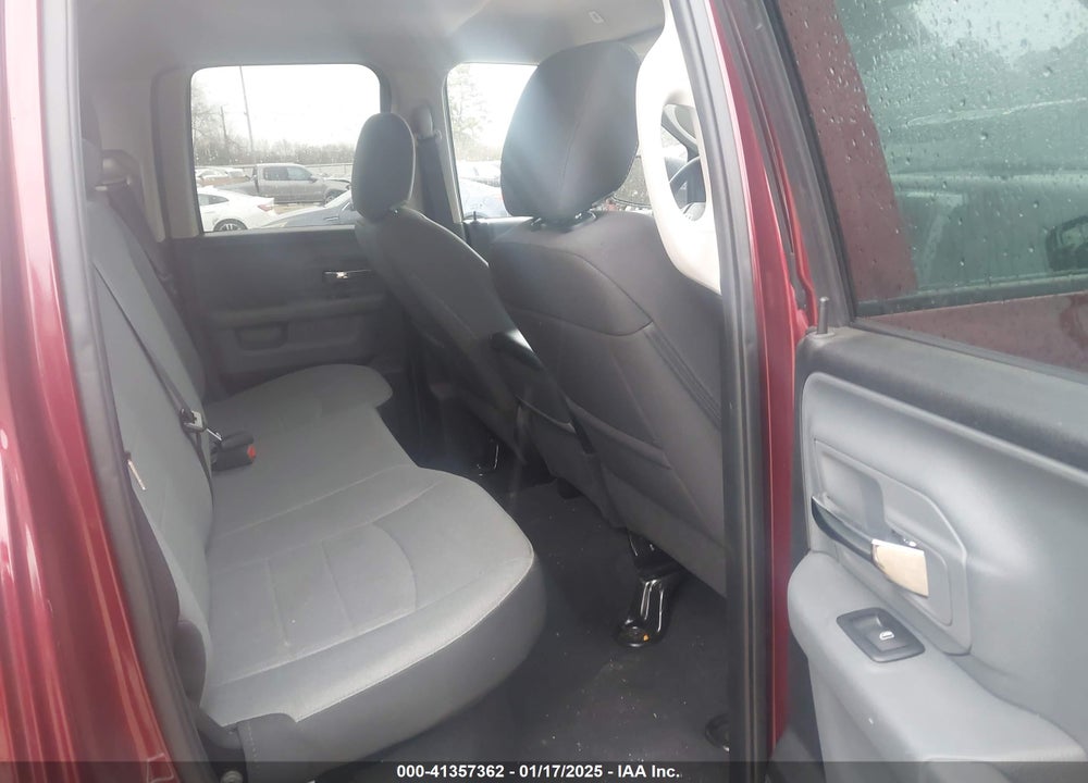 2024 RAM 1500 CLASSIC VIN: 1C6RR6GGXRS156073