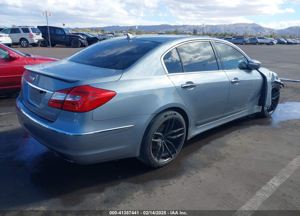 2014 HYUNDAI GENESIS VIN: KMHGC4DD0EU263675
