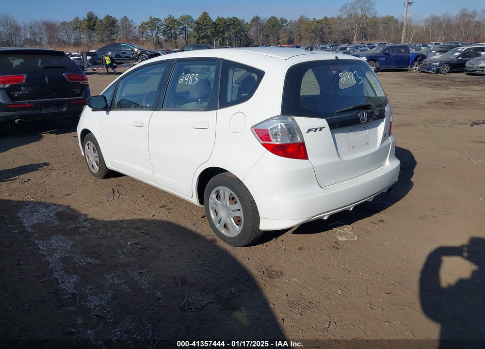 2010 HONDA FIT VIN: JHMGE8H2XAC029511