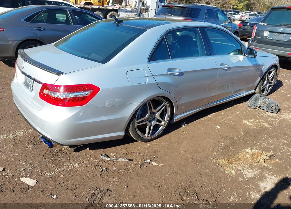 2011 MERCEDES-BENZ E 63 AMG VIN: WDDHF7HB7BA427825