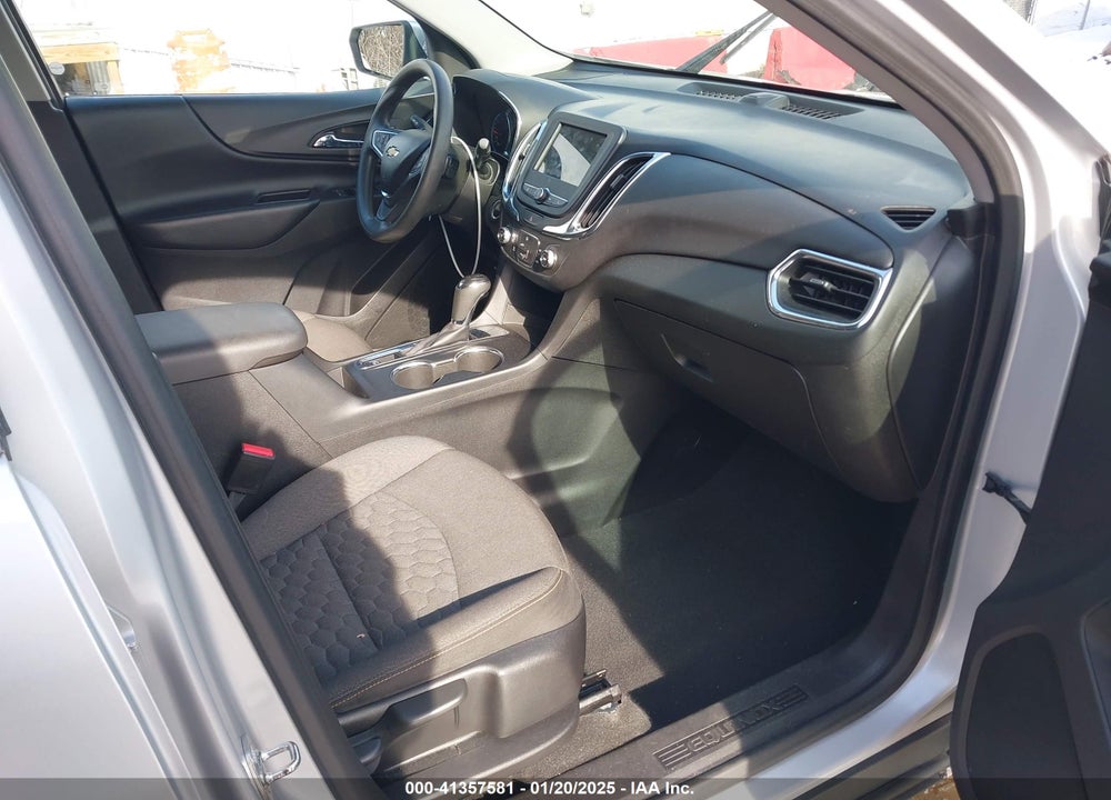2019 CHEVROLET EQUINOX VIN: 2GNAXKEV1K6161524