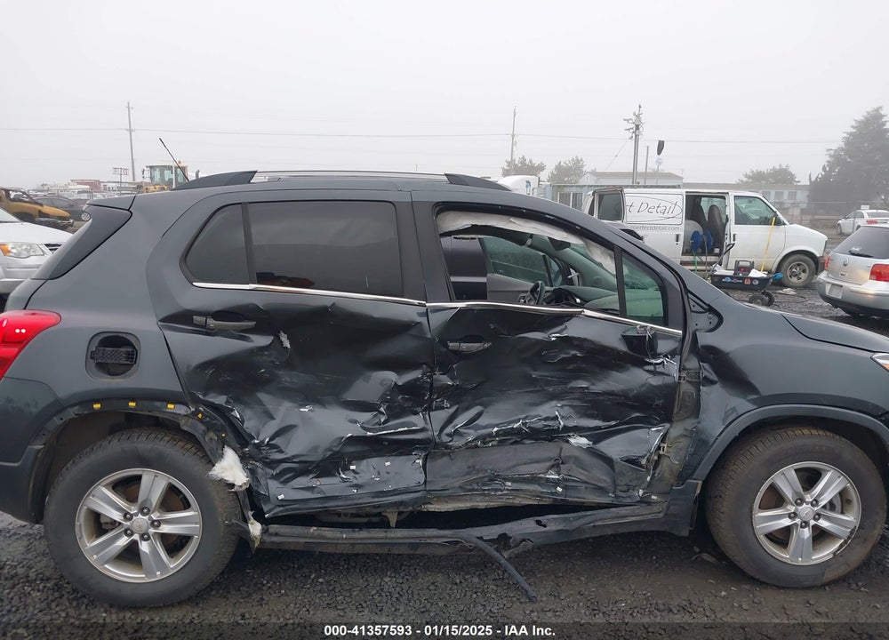 2018 CHEVROLET TRAX LT VIN: KL7CJPSB8JB632474