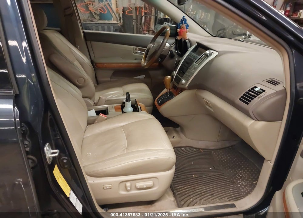 2007 LEXUS RX 350 VIN: 2T2HK31U07C037528