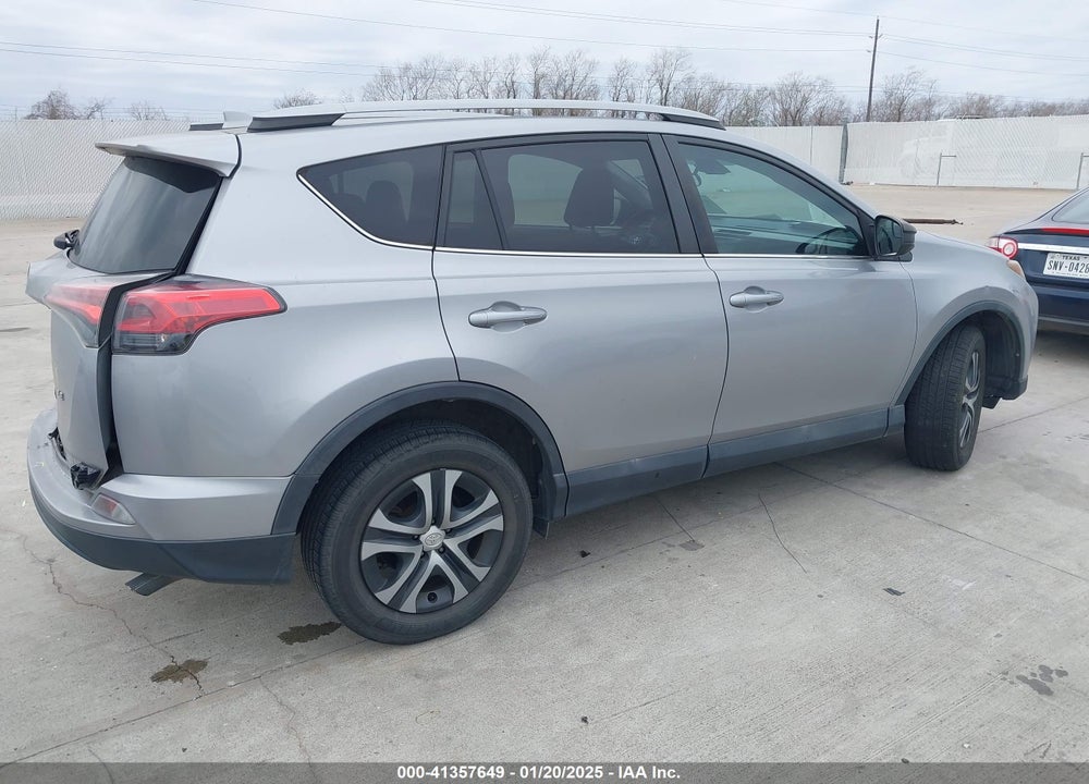 2018 TOYOTA RAV4 LE VIN: 2T3ZFREV6JW423421