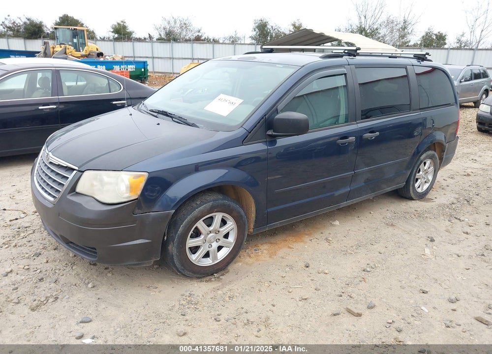 2008 CHRYSLER TOWN & COUNTRY LX VIN: 2A8HR44H08R634404
