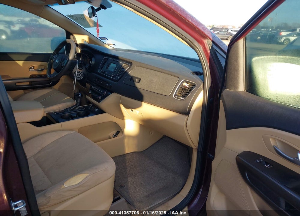 2016 KIA SEDONA LX VIN: KNDMB5C11G6128817