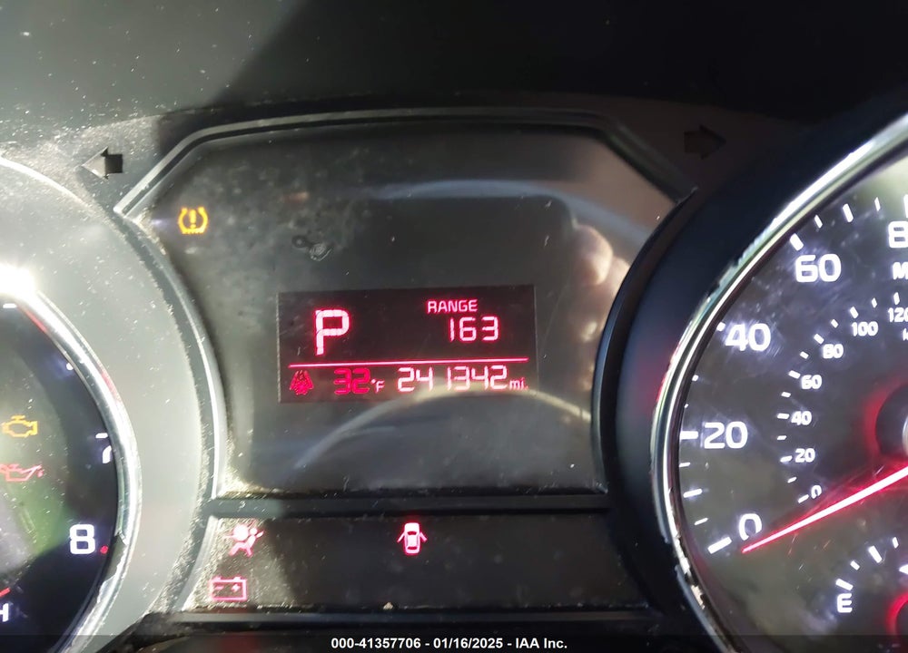 2016 KIA SEDONA LX VIN: KNDMB5C11G6128817