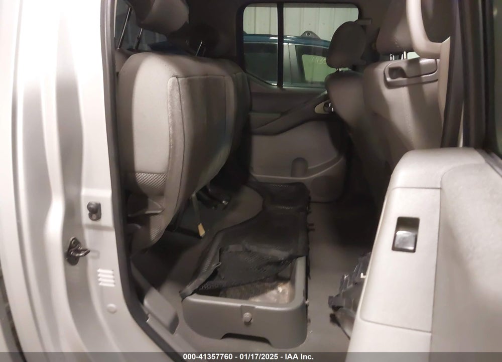 2007 NISSAN FRONTIER VIN: 1N6AD07W37C459810