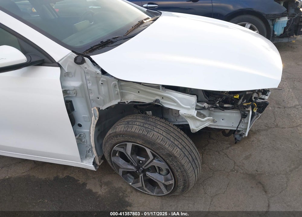 2021 KIA FORTE VIN: 3KPF24AD3ME301307