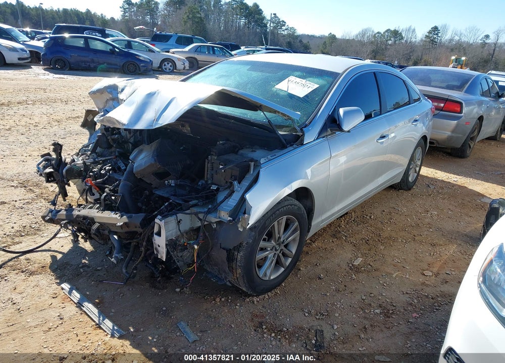 2015 HYUNDAI SONATA VIN: 5NPE24AF3FH181679