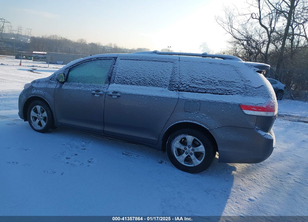 2011 TOYOTA SIENNA LE V6 VIN: 5TDKK3DC0BS091392