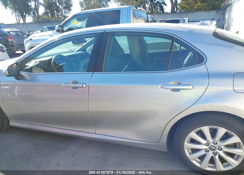 2019 TOYOTA CAMRY LE VIN: 4T1B11HK6KU207484