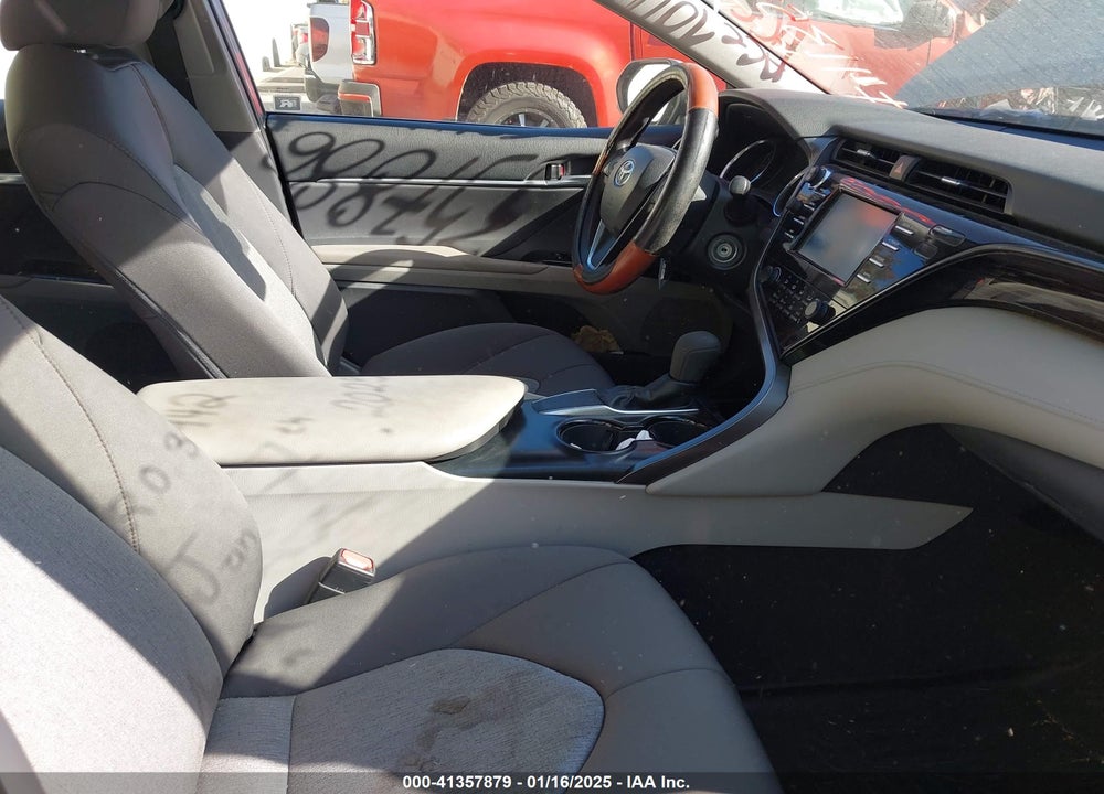 2019 TOYOTA CAMRY LE VIN: 4T1B11HK6KU207484