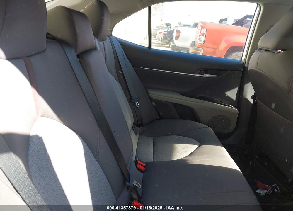 2019 TOYOTA CAMRY LE VIN: 4T1B11HK6KU207484