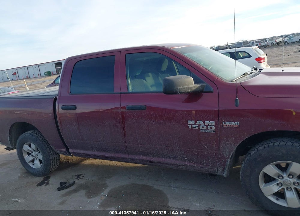 2019 RAM 1500 CLASSIC VIN: 1C6RR7KT7KS720925