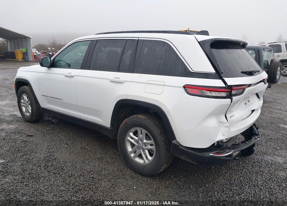 2024 JEEP GRAND CHEROKEE LAREDO 4X4 VIN: 1C4RJHAGXRC185832