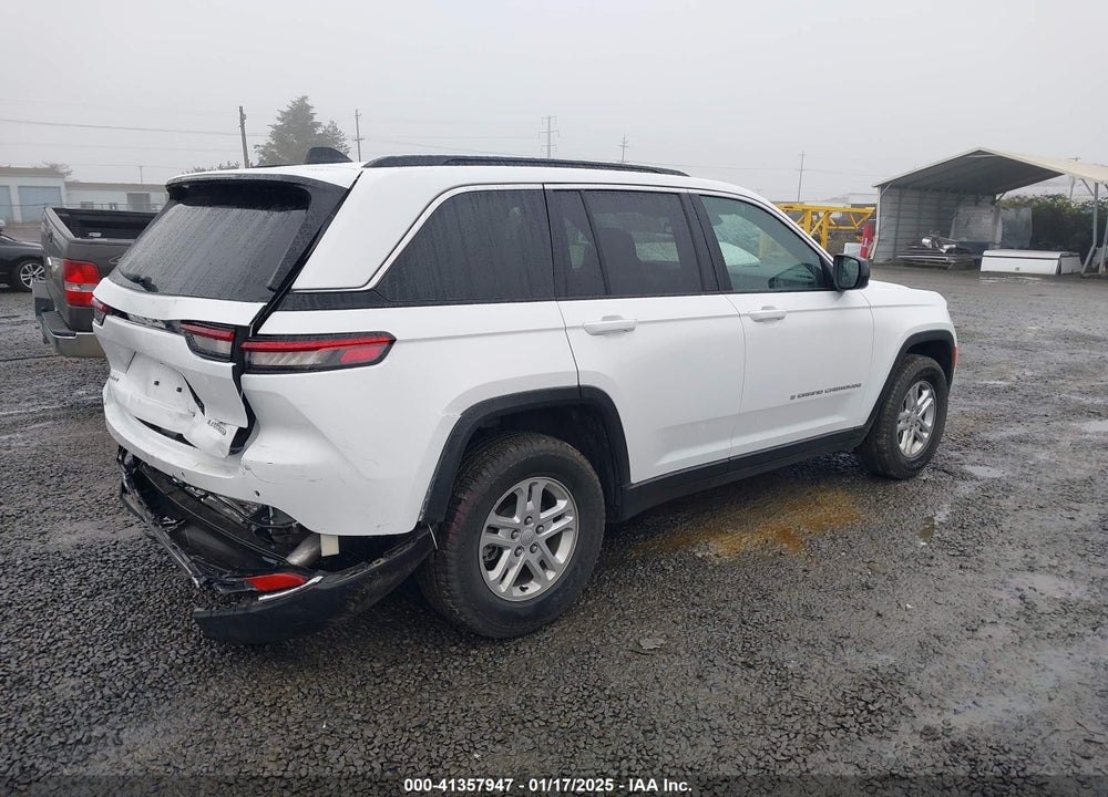 2024 JEEP GRAND CHEROKEE LAREDO 4X4 VIN: 1C4RJHAGXRC185832