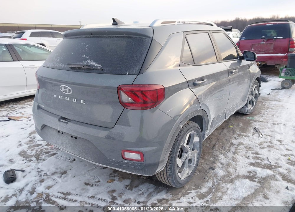 2021 HYUNDAI VENUE SEL VIN: KMHRC8A31MU109616