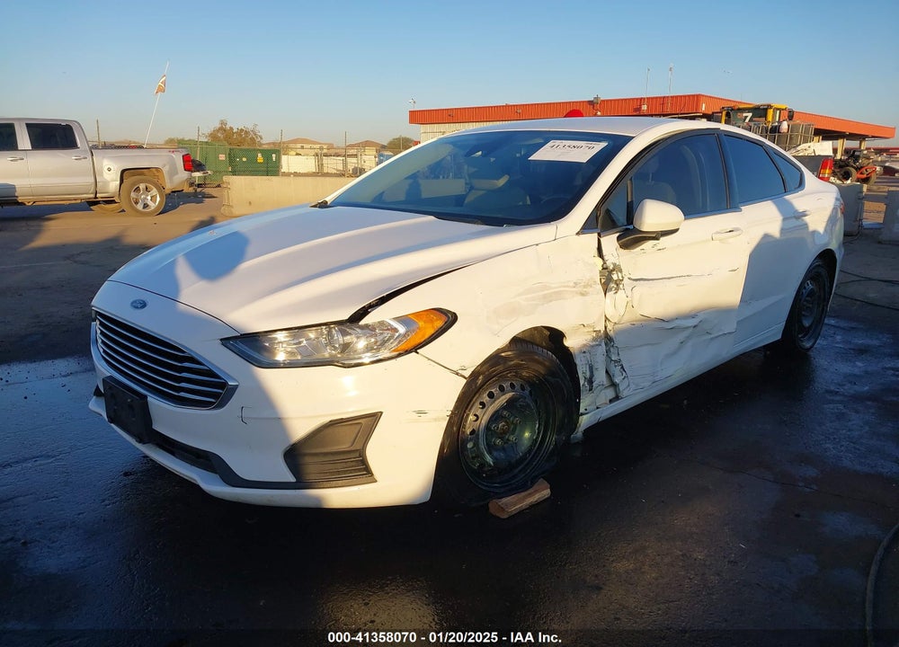2019 FORD FUSION VIN: 3FA6P0G70KR149168