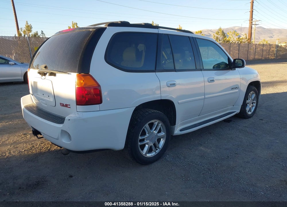 2007 GMC ENVOY DENALI VIN: 1GKET63MX72125637