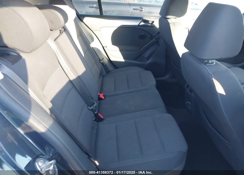 2013 VOLKSWAGEN GOLF 2.5L 4-DOOR VIN: WVWDB7AJ9DW092286