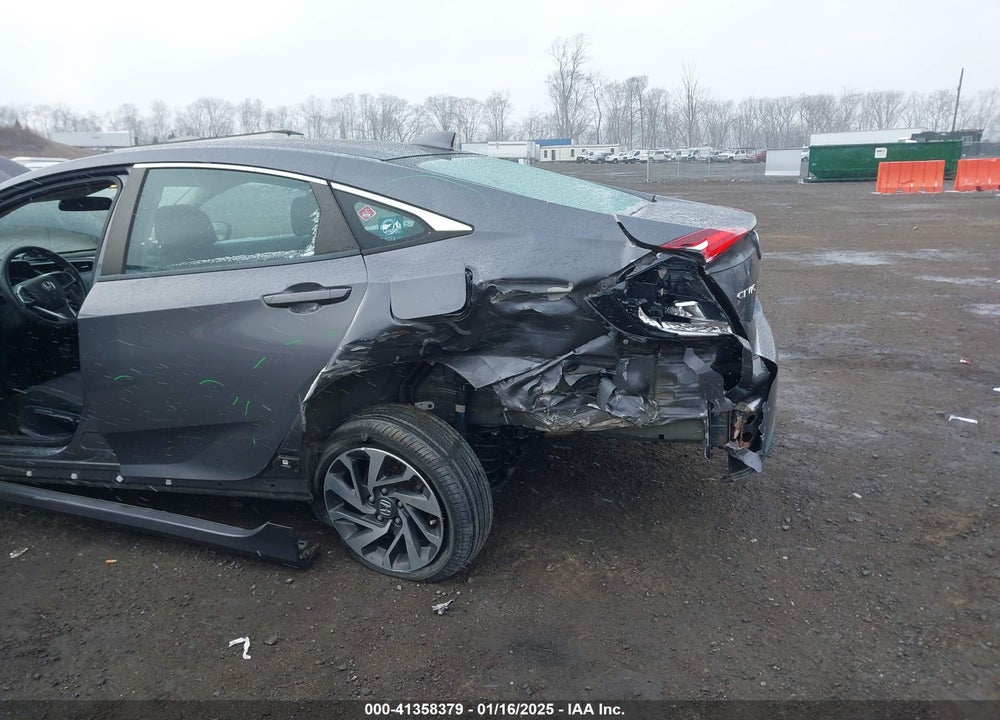 2018 HONDA CIVIC EX VIN: 2HGFC2F77JH580802