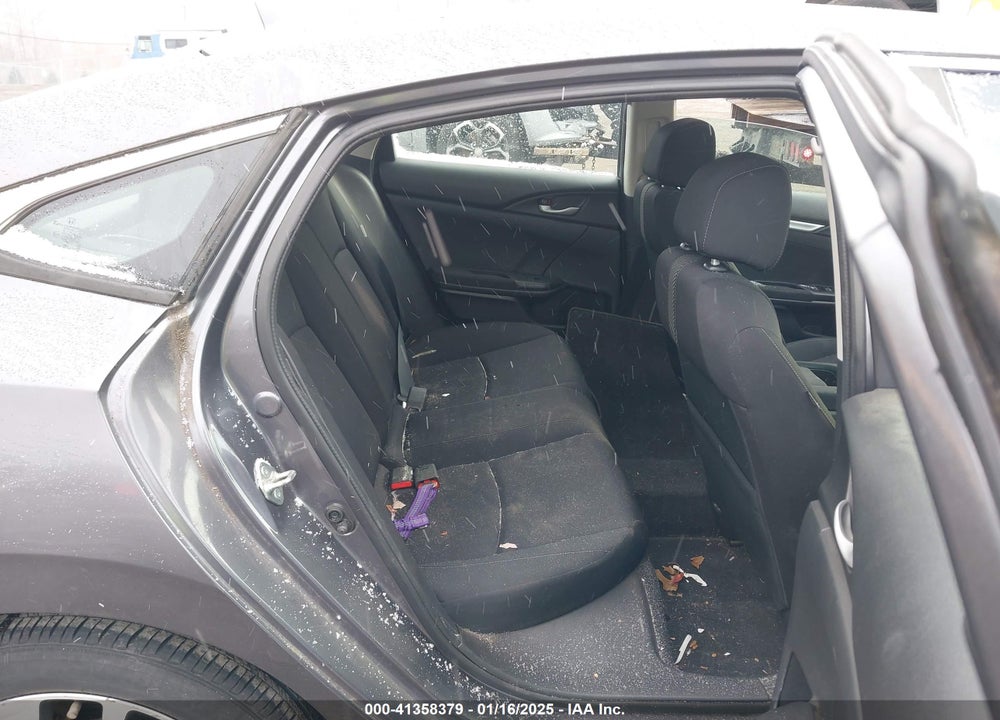 2018 HONDA CIVIC EX VIN: 2HGFC2F77JH580802
