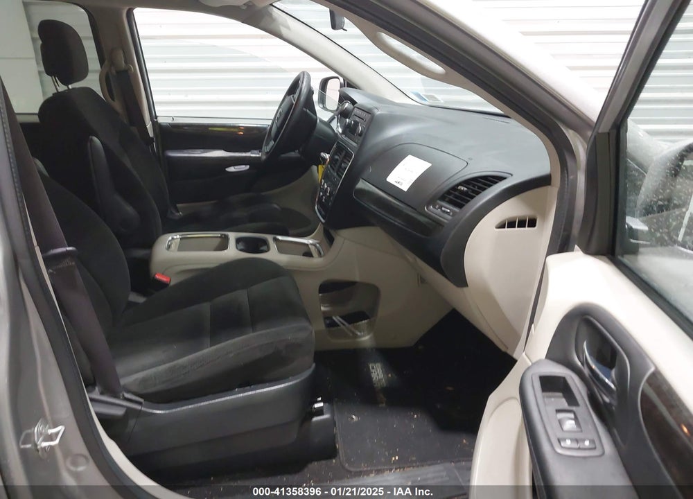 2016 DODGE GRAND CARAVAN SXT VIN: 2C4RDGCG3GR250443