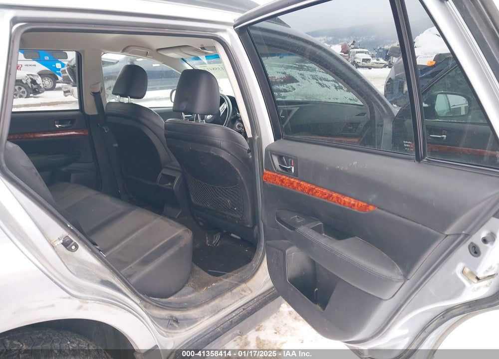 2011 SUBARU OUTBACK 3.6R LIMITED VIN: 4S4BRDJC8B2424463