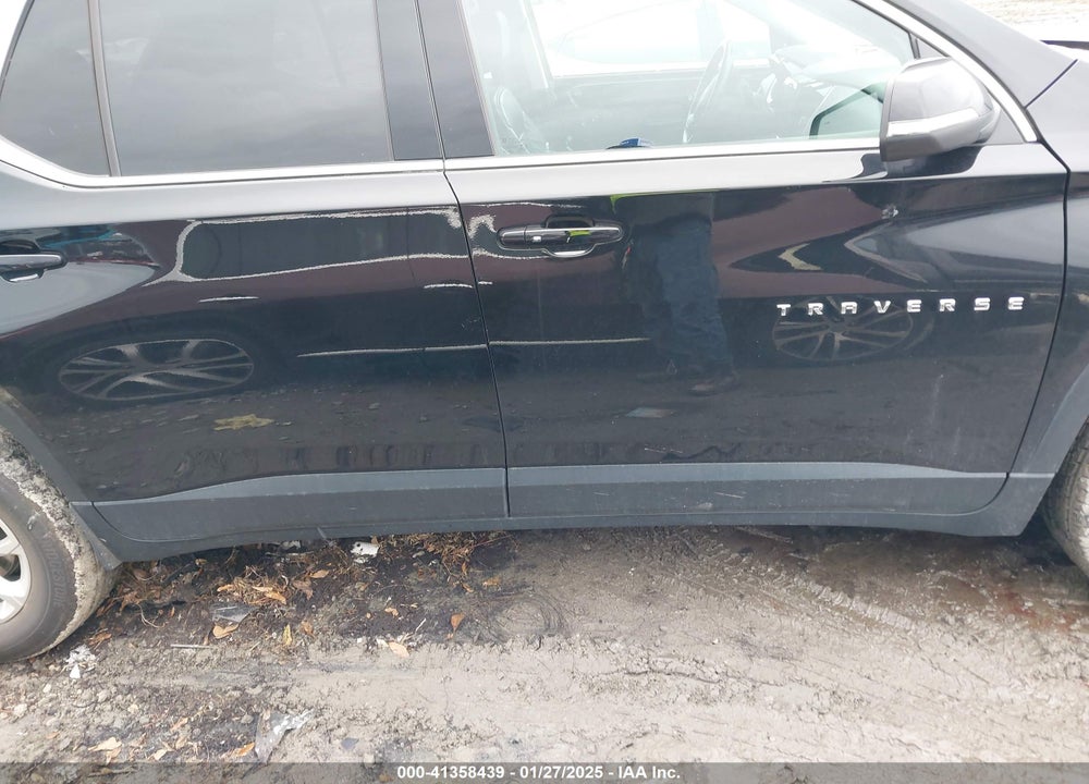 2021 CHEVROLET TRAVERSE FWD LT CLOTH VIN: 1GNERGKW5MJ208565