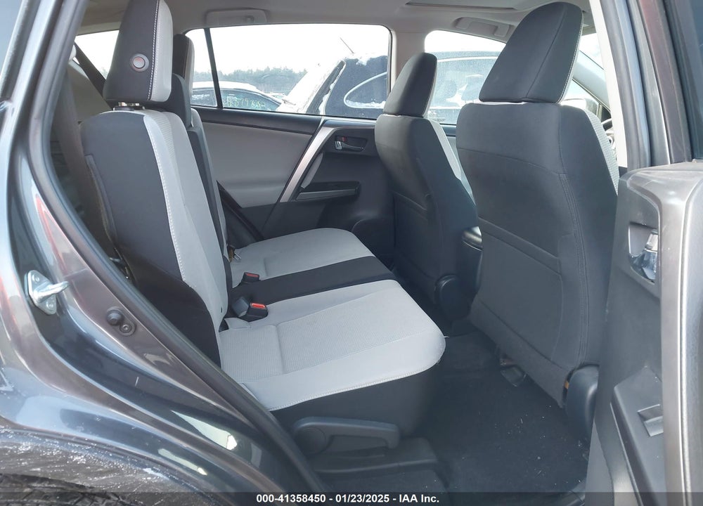 2017 TOYOTA RAV4 XLE VIN: JTMRFREV0HD204803