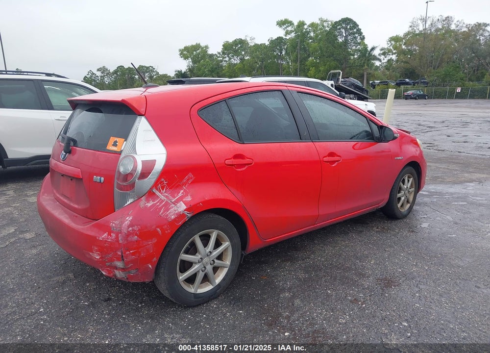 2013 TOYOTA PRIUS C VIN: JTDKDTB35D1542023